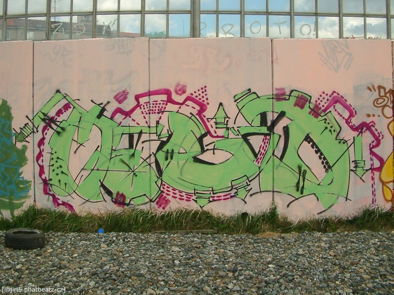 022