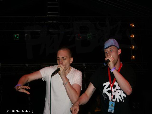 040813_HHK04_Killa_Kela_a_Mc_Trip_a_Dj_Skeletrik_UK_07