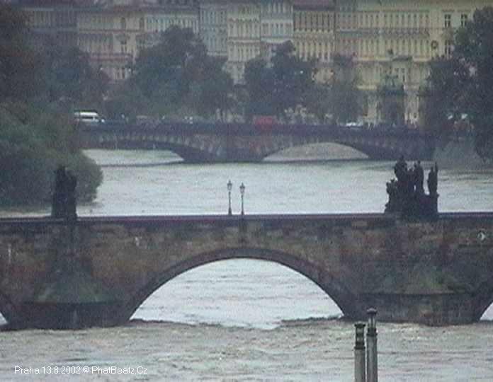 04_Praha_13082002
