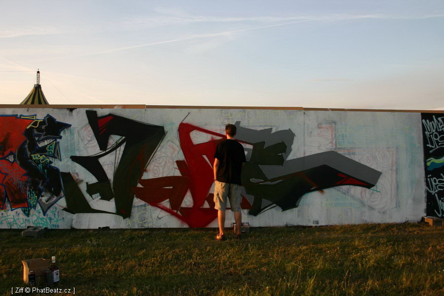 070714_HHA_Graff_07