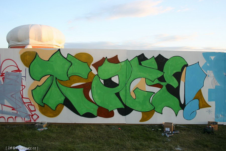 070714_HHA_Graff_16