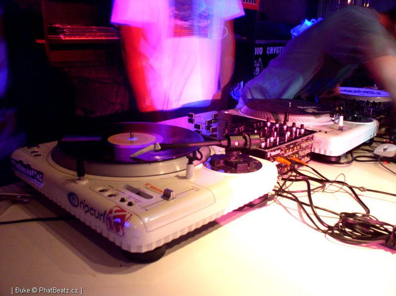 070804_LQuantix_20