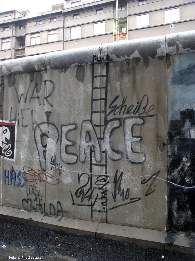 071112_BerlinWall_20