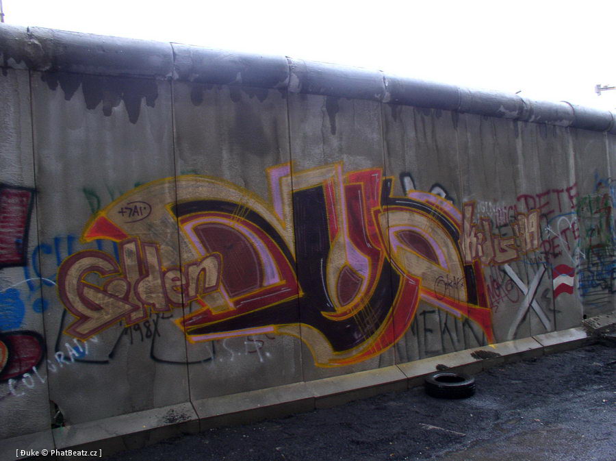 071112_BerlinWall_32