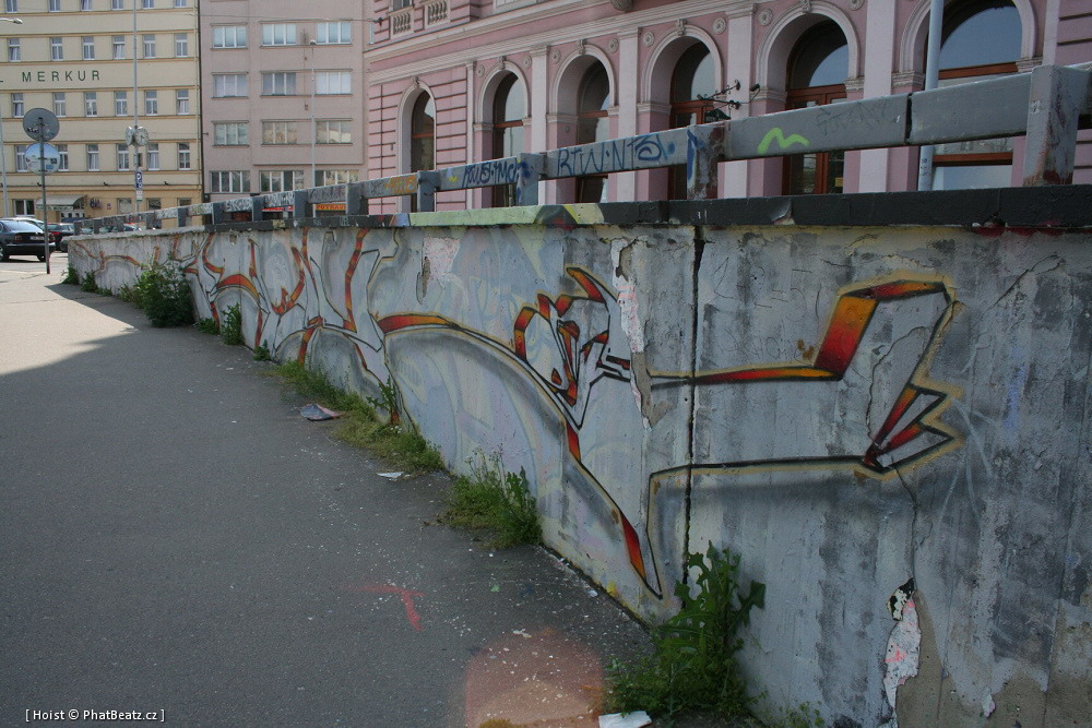 100523_Tesnov_01