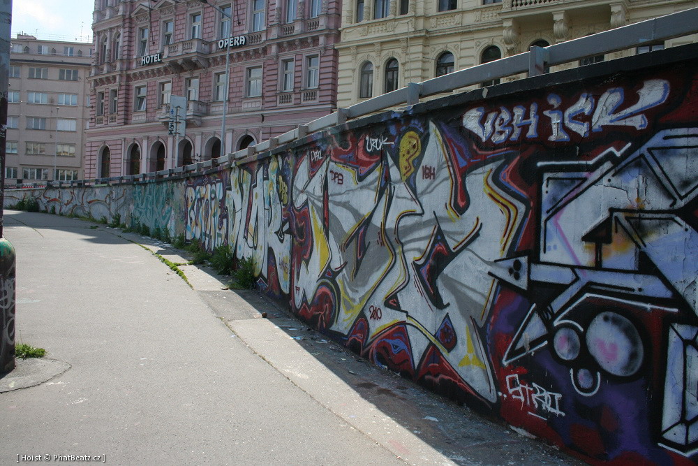 100523_Tesnov_03
