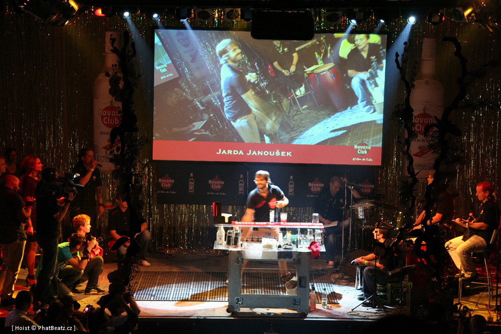 100909_Havana_Roxy_03