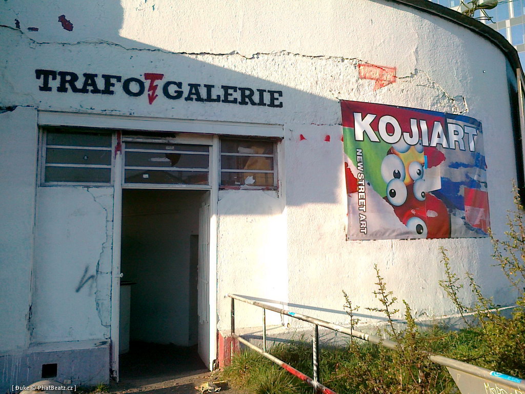 120328_DotekUlice_01