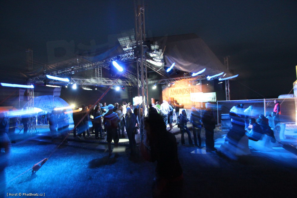 120809-11_OpenAirFestival2012_049