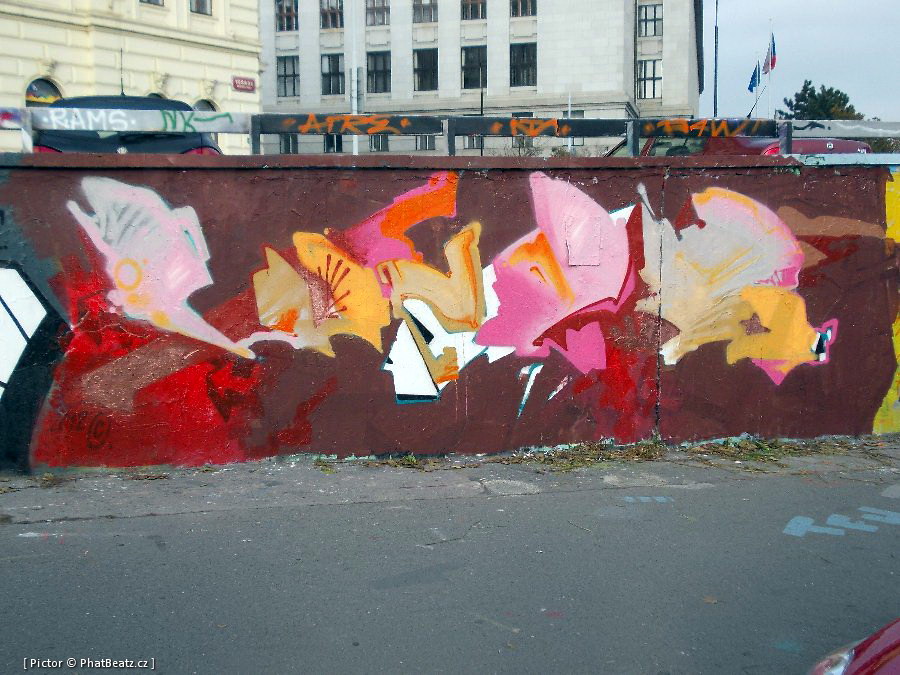 121125_Tesnov_01