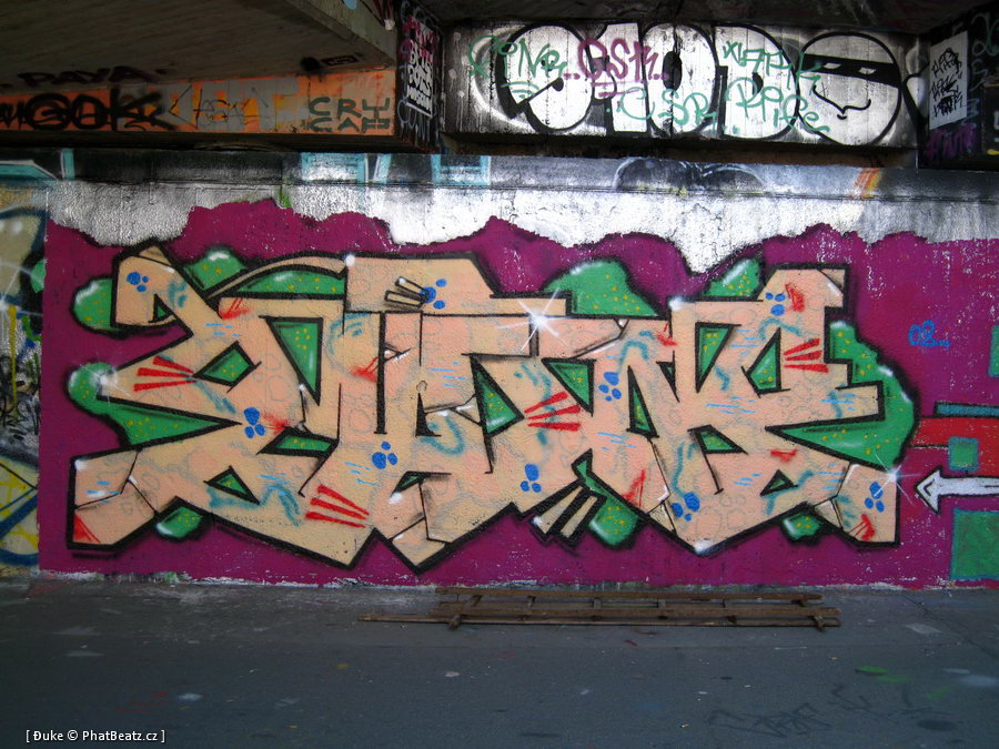 12_080928_Tesnov