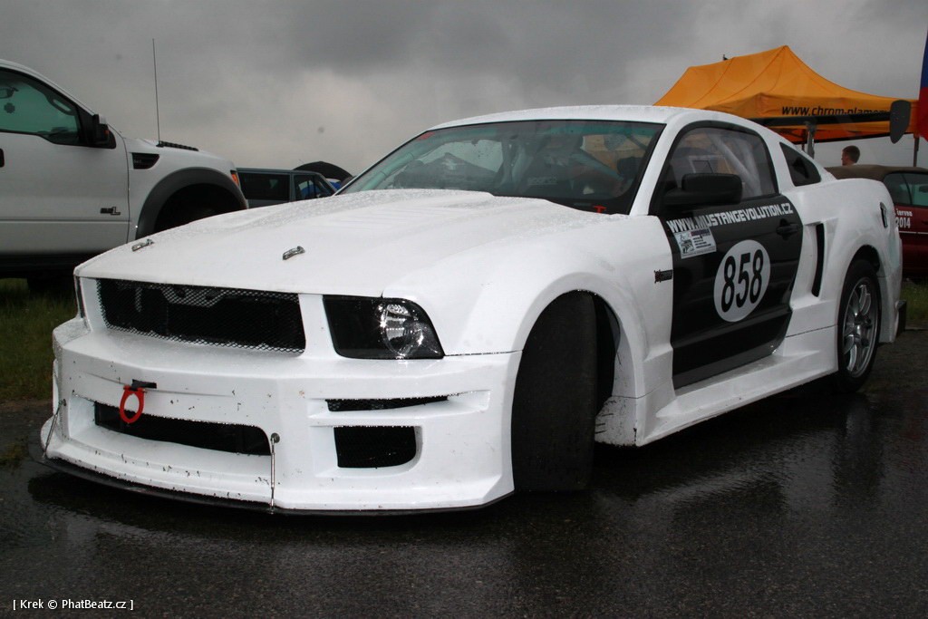 140524_FordMustang50_055