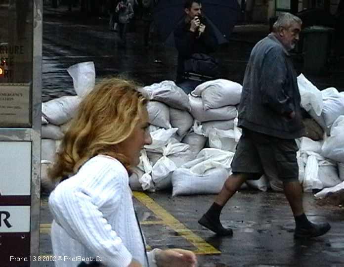 15_Praha_13082002