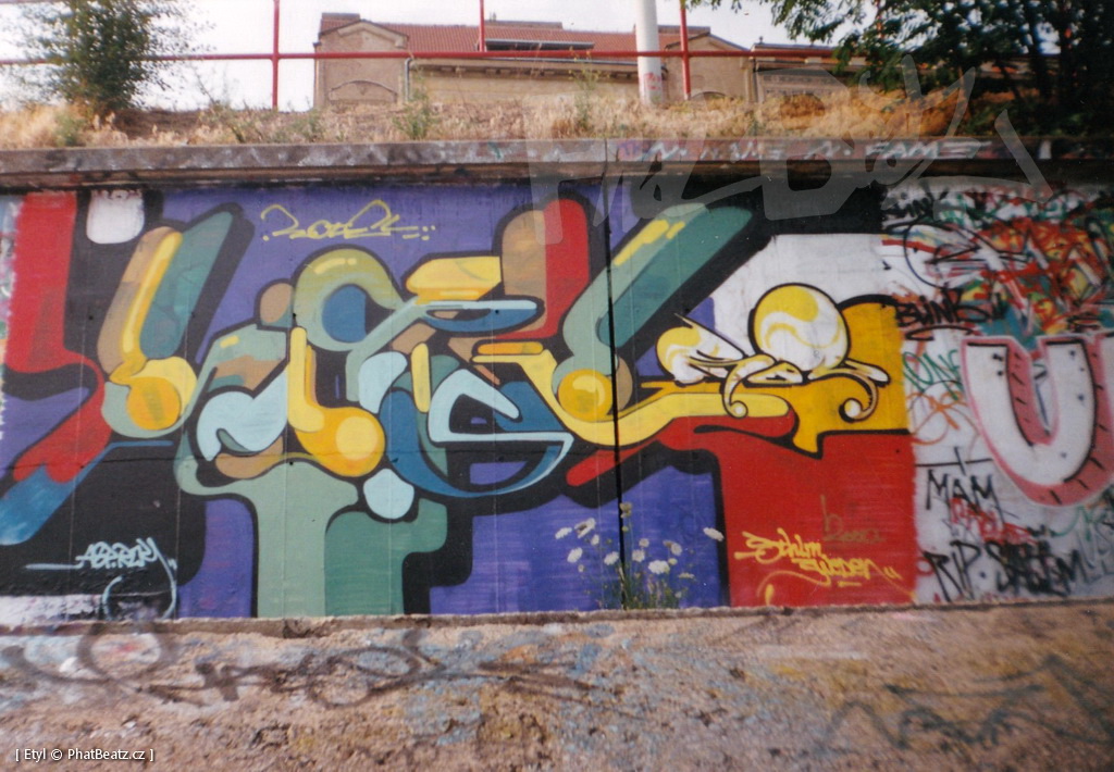 1996-2000_Graffiti_Praha_15