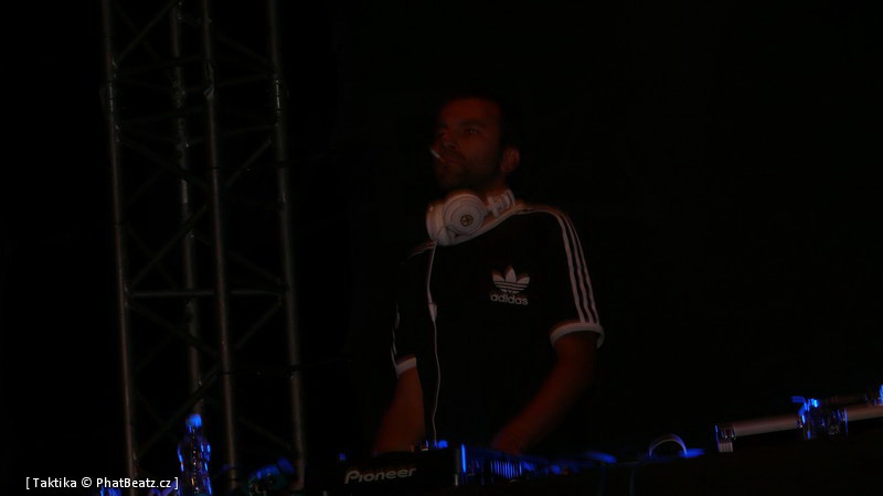 HHJ2011_14