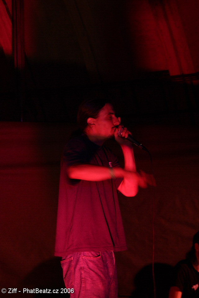 HHK06_013