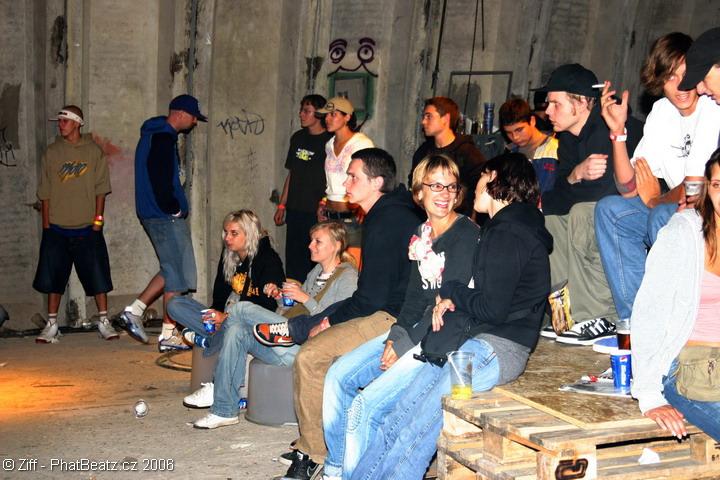 HHK06_054