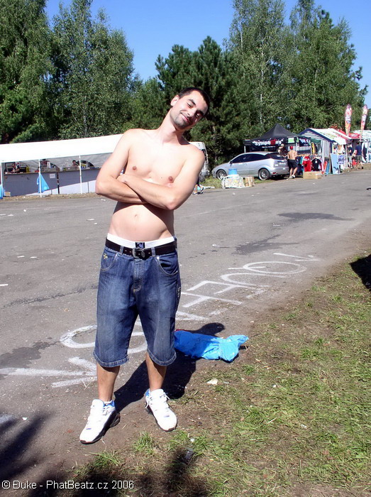HHK06_082
