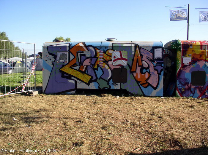 HHK06_131