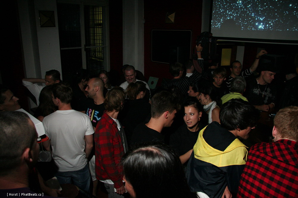 JamesCole-Globe_38