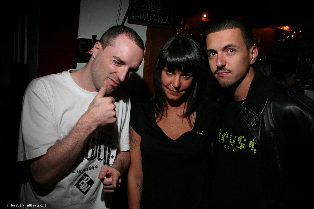 JamesCole-Globe_40