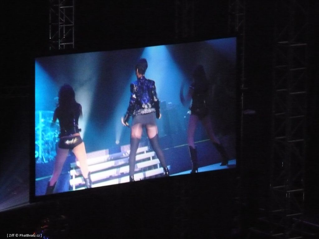 rihanna_06