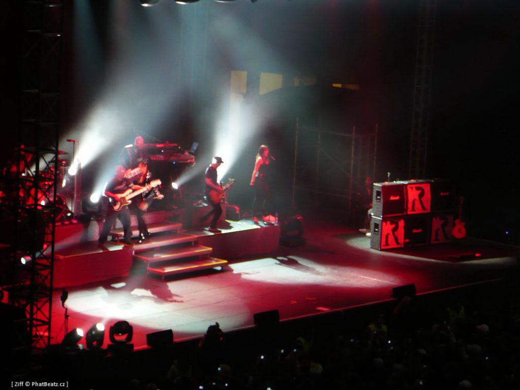 rihanna_08