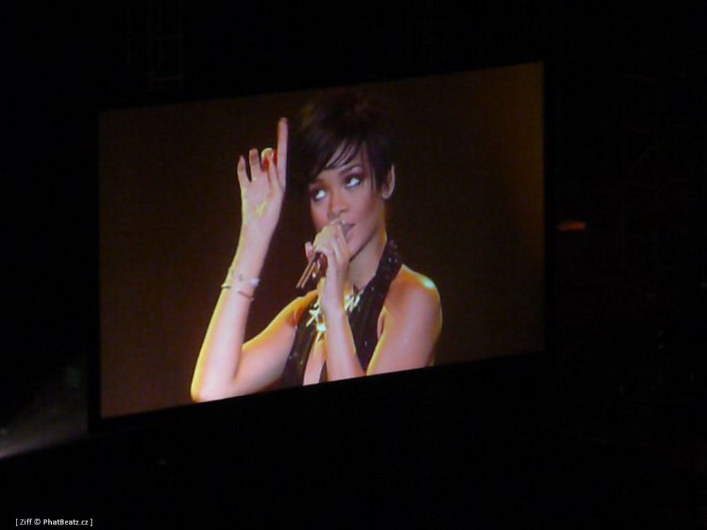 rihanna_12